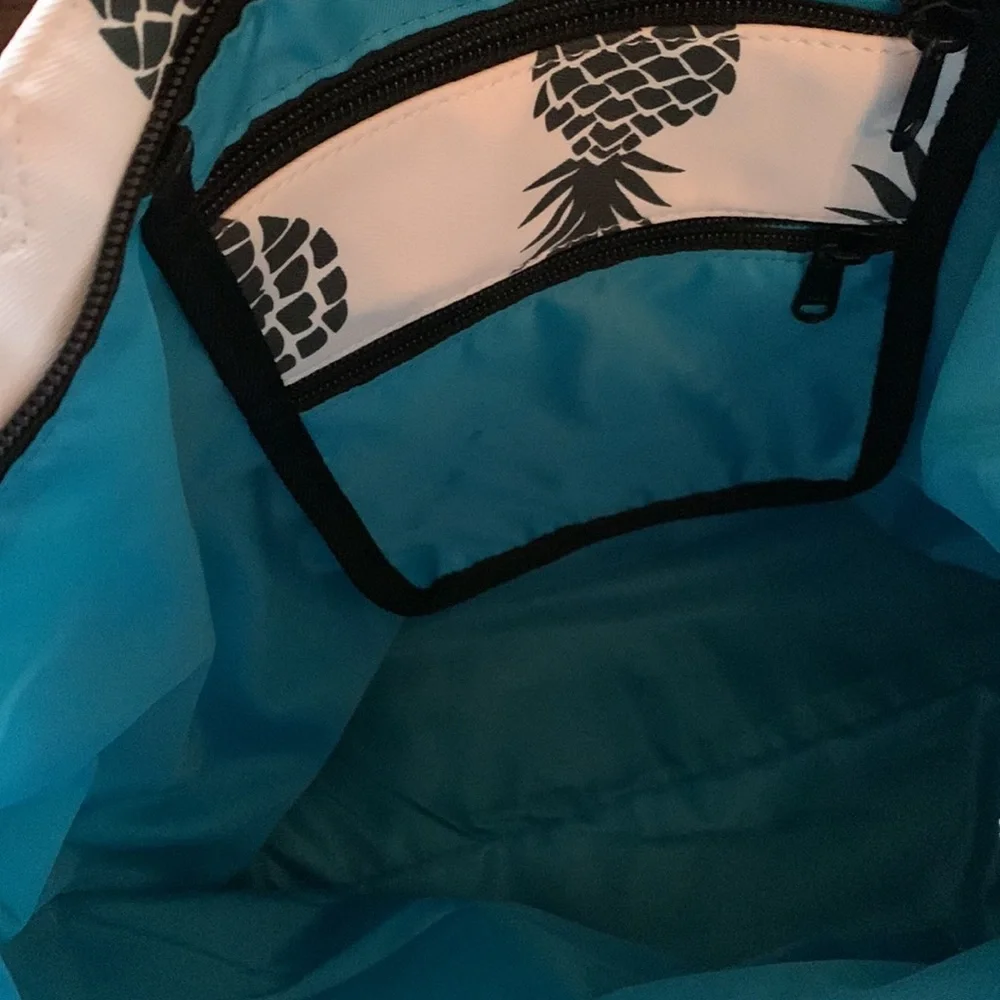 Pool beach bag used once - Picture 2 of 4